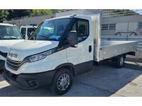 SEDU206_2699193 vehicle image