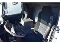 TOC1273_2819607 vehicle image