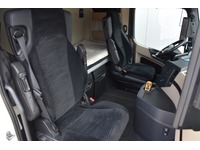TOC1273_2961509 vehicle image