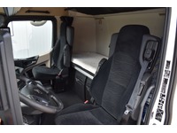 TOC1273_2961509 vehicle image