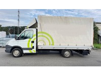 TAMZ4659_2709610 vehicle image