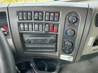 UNIK8334_2691143 vehicle image