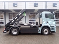MANB1470_2970593 vehicle image