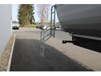 BFS260_2757035 vehicle image