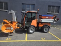 0433025 vehicle image