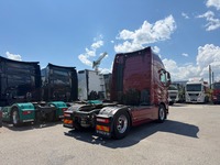 UNIK8334_3036891 vehicle image