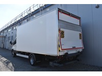 TOC1273_2729342 vehicle image