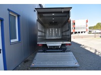 TOC1273_2729342 vehicle image