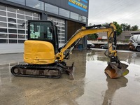 AGRO3463_2683648 vehicle image