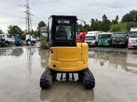 AGRO3463_2683648 vehicle image