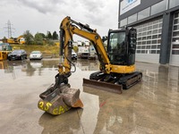 AGRO3463_2683648 vehicle image