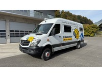 THOM6454_2738990 vehicle image