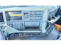 TAMZ4659_3028079 vehicle image