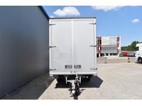 TOC1273_2964796 vehicle image