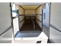 TOC1273_2964796 vehicle image