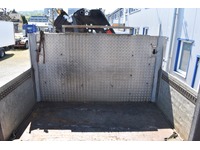 TOC1273_2898575 vehicle image