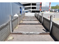 TOC1273_2898575 vehicle image