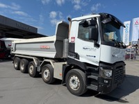 THOM6454_2889404 vehicle image