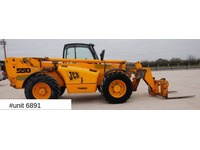 FUER278_2941052 vehicle image