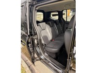 ALTH1974_2833831 vehicle image