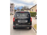 ALTH1974_2833831 vehicle image