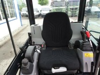 RINA4324_2916986 vehicle image