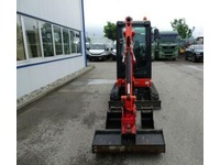 RINA4324_2916986 vehicle image