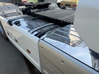 ZELJ895_2976003 vehicle image