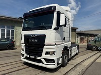 ZELJ895_2976003 vehicle image