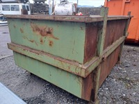 ZIAL184_2721070 vehicle image