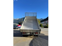 SAUR7607_2725195 vehicle image