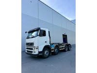 GSTR8856_3025190 vehicle image