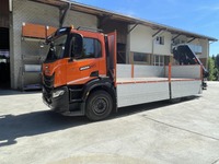 0400025 vehicle image