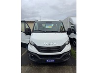 STUD177_2765252 vehicle image