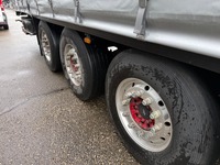 ZELJ895_2825204 vehicle image