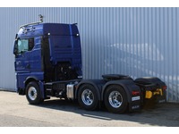 BFS260_2453096 vehicle image