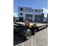 0061026 vehicle image