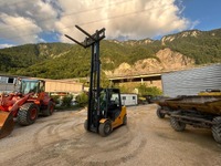 MERC9702_2683820 vehicle image