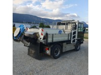 MOUR7947_2717525 vehicle image