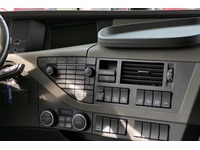 DOLD2821_2679185 vehicle image