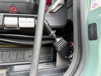 WIND191_2963749 vehicle image