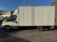 STUD177_2805650 vehicle image