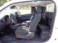 GEHR175_2738235 vehicle image