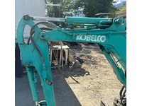 MERC9702_2893308 vehicle image