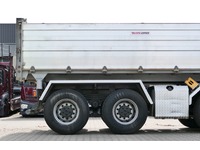 DOLD2821_2688260 vehicle image