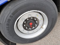 INTG9387_2708085 vehicle image