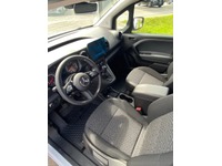 ALTH1974_2707412 vehicle image