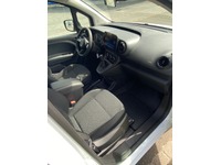 ALTH1974_2707412 vehicle image