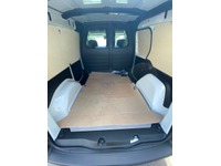 ALTH1974_2707412 vehicle image