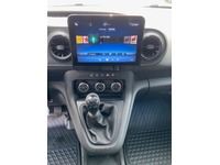 ALTH1974_2707412 vehicle image